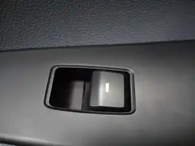 Pezzo di ricambio per auto di seconda mano comando alzacristalli posteriori destro per hyundai i20 trend blue riferimenti oem iam 