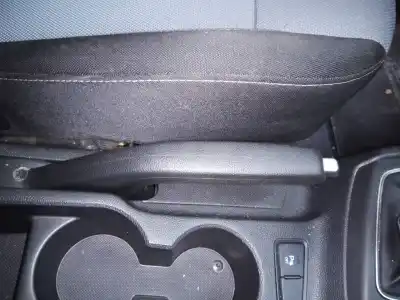 Pezzo di ricambio per auto di seconda mano leva del freno a mano per hyundai i20 trend blue riferimenti oem iam 