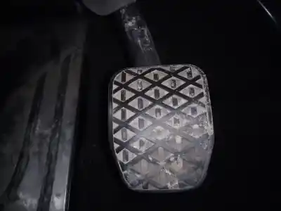 Recambio de automóvil de segunda mano de Pedal Embrague para BMW SERIE 1 LIM. (F20/F21) 116d Sport Line referencias OEM IAM   