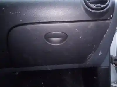 Автозапчасти б/у бардачок за SEAT LEON (1P1) Reference ссылки OEM IAM   