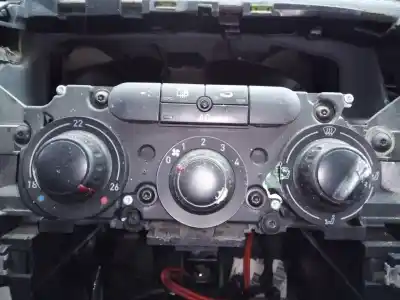 Автозапчастина б/у контроль опалення / кондиціонації для SEAT LEON (1P1) Reference Посилання на OEM IAM   