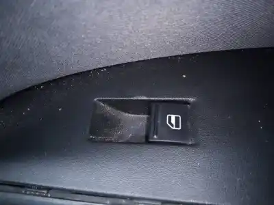 Автозапчастина б/у передній правий віконний вимикач для seat leon (1p1) reference посилання на oem iam 