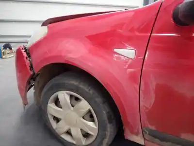 Peça sobressalente para automóvel em segunda mão guarda-lamas dianteiro esquerdo por dacia sandero laureate referências oem iam   