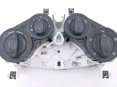 Peça sobressalente para automóvel em segunda mão comando de sofagem (chauffage / ar condicionado)  por ford ka (ccu) titanium+ referências oem iam  e3-b3-34-4 