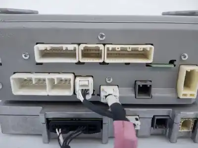 Second-hand car spare part gps navigation system for toyota auris active oem iam references 8614002360 e3-b2-9-1 10r038055