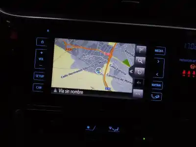 Second-hand car spare part gps navigation system for toyota auris active oem iam references 8614002360 e3-b2-9-1 10r038055