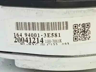 Second-hand car spare part dashboard for kia sorento i (jc) 2.5 crdi oem iam references 940013e581 e3-a3-23-1 20041214 Second-hand car spare part dashboard for kia sorento i (jc) 2.5 crdi oem iam references 940013e581 e3-a3-23-1 20041214