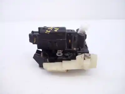Second-hand car spare part left front door lock for dacia dokker essential oem iam references 