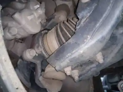 Автозапчастина б/у передній лівий культ для MITSUBISHI MONTERO (V80/V90) 3.2 DI-D Intense Посилання на OEM IAM   