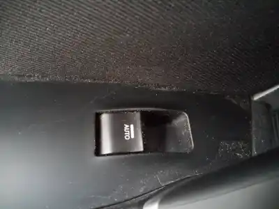 Peça sobressalente para automóvel em segunda mão botão / interruptor elevador vidro traseiro esquerdo por hyundai i40 comfort referências oem iam 