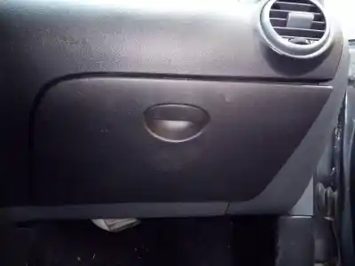 Автозапчасти б/у бардачок за SEAT LEON (1P1) Stylance / Style ссылки OEM IAM   