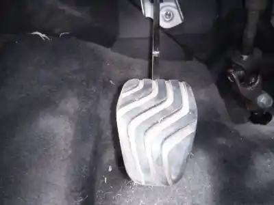 Peça sobressalente para automóvel em segunda mão pedal da embreagem por nissan micra v (k14) acenta referências oem iam 