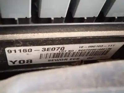 Second-hand car spare part fuse box unit for kia sorento i (jc) 2.5 crdi oem iam references 911603e070   Second-hand car spare part fuse box unit for kia sorento i (jc) 2.5 crdi oem iam references 911603e070