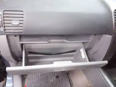 Автозапчасти б/у бардачок за kia sorento i (jc) 2.5 crdi ссылки oem iam    Автозапчасти б/у бардачок за kia sorento i (jc) 2.5 crdi ссылки oem iam