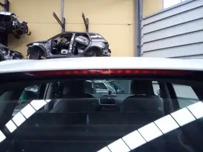 Автозапчастина б/у центральний гампов для AUDI Q5 (8R) 2.0 TDI (125kW) Посилання на OEM IAM   