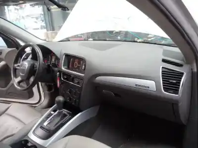 Автозапчастина б/у панель приладів для AUDI Q5 (8R) 2.0 TDI (125kW) Посилання на OEM IAM   