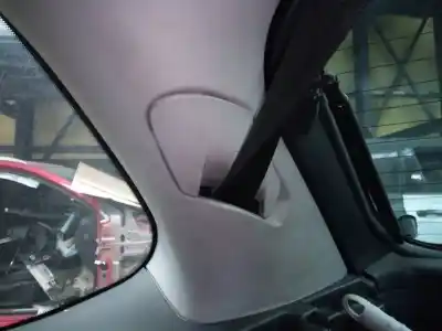 Автозапчасти б/у ЦЕНТРАЛЬНЫЙ ЗАДНИЙ РЕМЕНЬ БЕЗОПАСНОСТИ за CITROEN C4 PICASSO  ссылки OEM IAM   