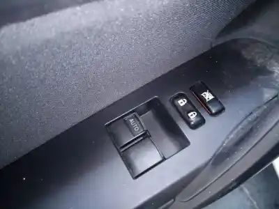 Second-hand car spare part  for TOYOTA AURIS  OEM IAM references   