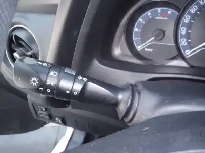 Second-hand car spare part indicator switch for toyota auris active oem iam references 