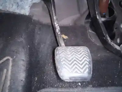Second-hand car spare part clutch pedal for toyota auris active oem iam references 