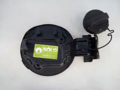 Second-hand car spare part outer fuel cap for toyota auris active oem iam references  e2-b4-53-1 