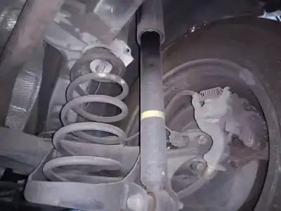 Second-hand car spare part right rear shock absorber for toyota auris active oem iam references 