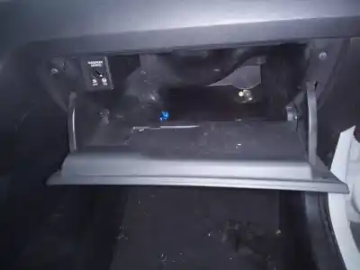 Автозапчастина б/у бардачок для skoda spaceback (5h) active посилання на oem iam    Автозапчастина б/у бардачок для skoda spaceback (5h) active посилання на oem iam