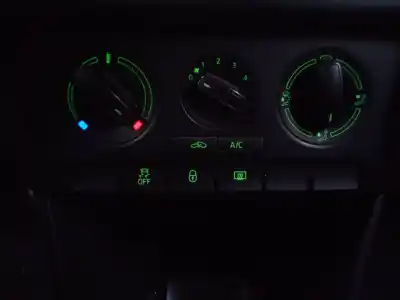 Second-hand car spare part heating / air conditioning control panel for skoda spaceback (5h) active oem iam references  Second-hand car spare part heating / air conditioning control panel for skoda spaceback (5h) active oem iam references