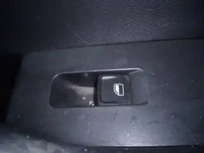 Second-hand car spare part right front power window switch for skoda spaceback (5h) active oem iam references  Second-hand car spare part right front power window switch for skoda spaceback (5h) active oem iam references