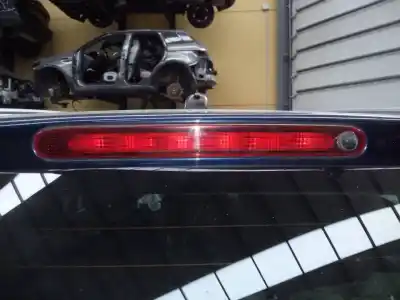 Peça sobressalente para automóvel em segunda mão farolim de travão central por suzuki sx4 gle referências oem iam 