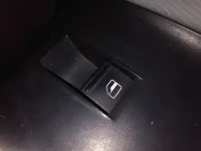Автозапчастина б/у передній правий віконний вимикач для seat ibiza (6j5) reference посилання на oem iam 
