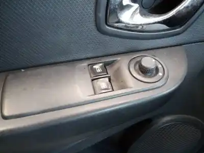 Автозапчасти б/у выключатель левого переднего окна за renault clio iv dynamique ссылки oem iam 