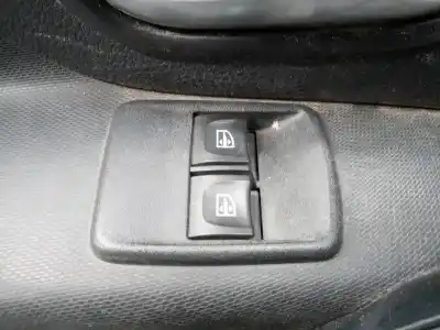 Peça sobressalente para automóvel em segunda mão botão / interruptor elevador vidro dianteiro esquerdo por dacia sandero stepway comfort referências oem iam 
