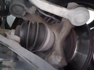 Second-hand car spare part front right knuckle for dacia sandero stepway oem iam references 