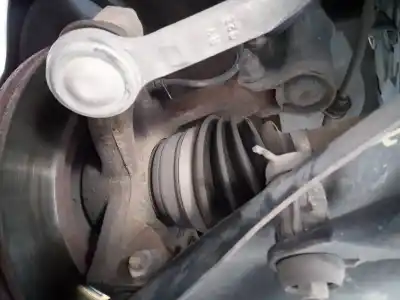 Second-hand car spare part front left knuckle for dacia sandero stepway oem iam references 