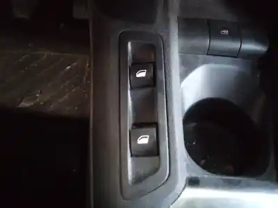 Recambio de automóvil de segunda mano de Mando Elevalunas Delantero Izquierdo para CITROEN C-ELYSÉE Shine referencias OEM IAM   