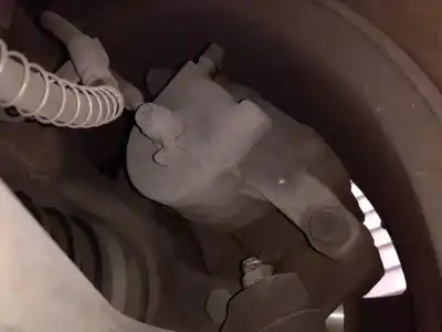 Tweedehands auto-onderdeel rechts voor remklauw voor hyundai i40 tecno blue oem iam-referenties 