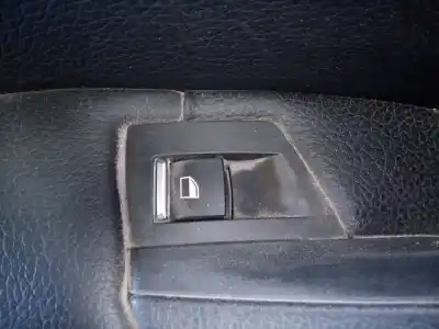 Peça sobressalente para automóvel em segunda mão botão / interruptor elevador vidro traseiro esquerdo por bmw serie 5 touring (f11) 520d referências oem iam 
