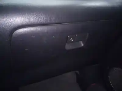 Peça sobressalente para automóvel em segunda mão porta luvas por toyota rav 4 (a2) 2.0 d-4d executive 4x4 (2003->) referências oem iam 