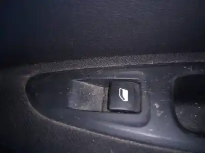 Peça sobressalente para automóvel em segunda mão botão / interruptor elevador vidro traseiro direito por peugeot 308 confort referências oem iam 
