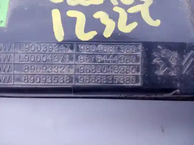 Автозапчастина б/у центральний гампов для citroen c4 cactus feel посилання на oem iam 9804687380 e3-b2-29-1 