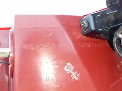 Second-hand car spare part right tailgate light for kia stonic (ybcuv) drive oem iam references 92402h8 e2-b5-24-1 