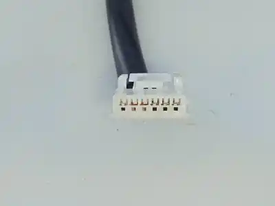 Second-hand car spare part right tailgate light for kia stonic (ybcuv) drive oem iam references 92402h8 e2-b5-24-1 