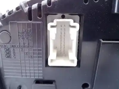 Peça sobressalente para automóvel em segunda mão quadrante por citroen c4 lim. business referências oem iam 96769629xt e3-b2-31-3 a2c53435356