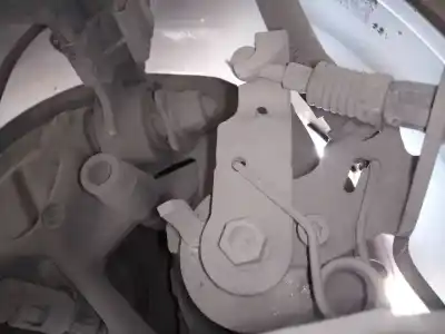 Peça sobressalente para automóvel em segunda mão pinça de travão traseira esquerda por audi a3 (8p) 2.0 tdi ambiente (dpf) (125kw) referências oem iam 