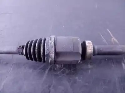 Second-hand car spare part front right transmission for dacia duster laureate 4x2 oem iam references 391003840r p1-a6-29 