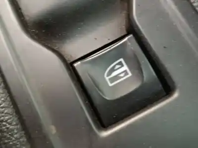 Автозапчастина б/у передній правий віконний вимикач для renault clio iv authentique посилання на oem iam 