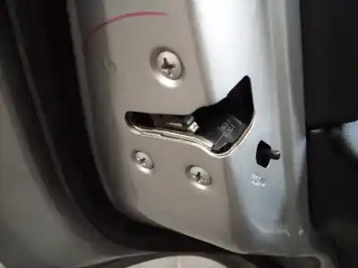Peça sobressalente para automóvel em segunda mão fechadura da porta traseira esquerda por nissan qashqai (j10) 360 referências oem iam 