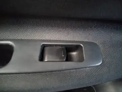 Peça sobressalente para automóvel em segunda mão botão / interruptor elevador vidro traseiro esquerdo por nissan qashqai (j10) 360 referências oem iam 