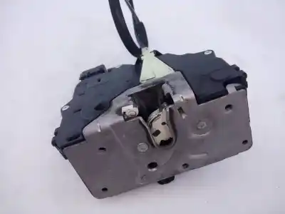 Second-hand car spare part left front door lock for opel corsa e selective oem iam references  e2-b6-60-1 